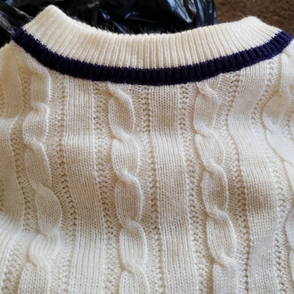 Sweater - Picture 3 of 4